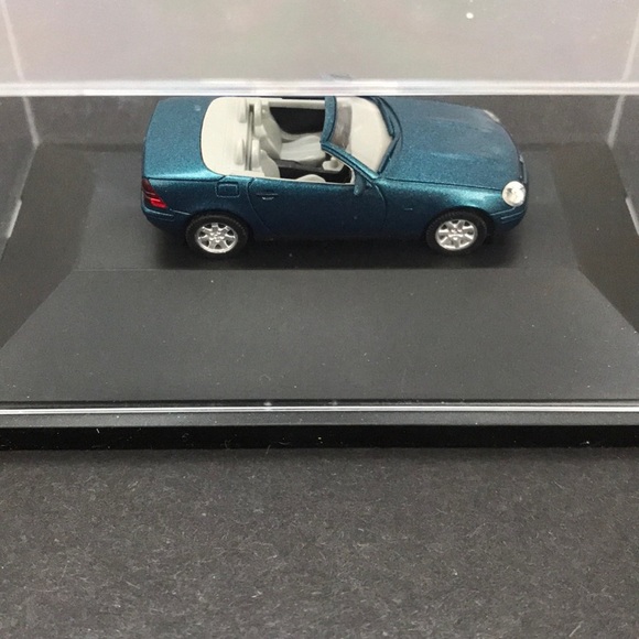 Herpa Mercedes Benz SLK 230 1:87 - Picture 4 of 6
